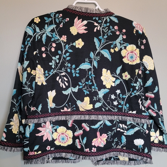 Blazer - Picture 2 of 3